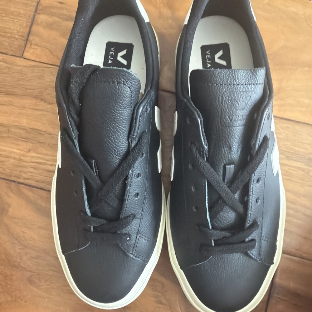 Veja Womens Black Sz 9 Mens 7 Campo Chrome Leather Lifestyle Sneakers NIB - Picture 2 of 7